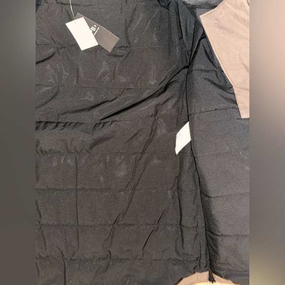 Abercrombie & Fitch Men’s Puffer YPB Jacket - Picture 7 of 16